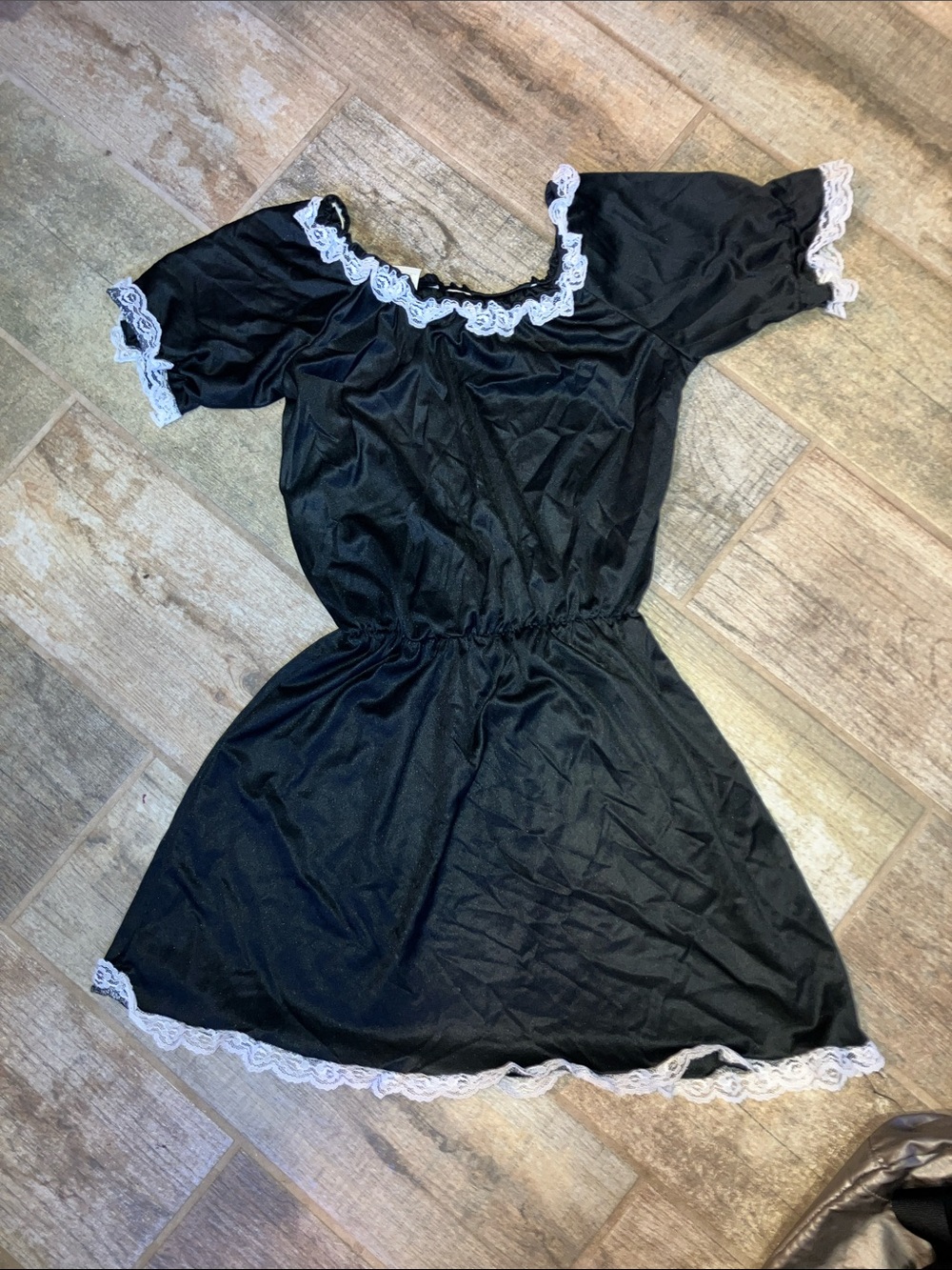 RUBIES COSTUME CO. Base black dress